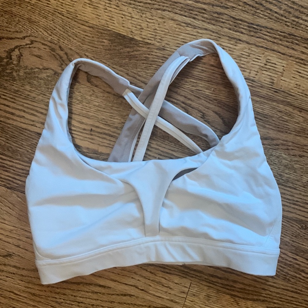 White Lululemon stash bra
